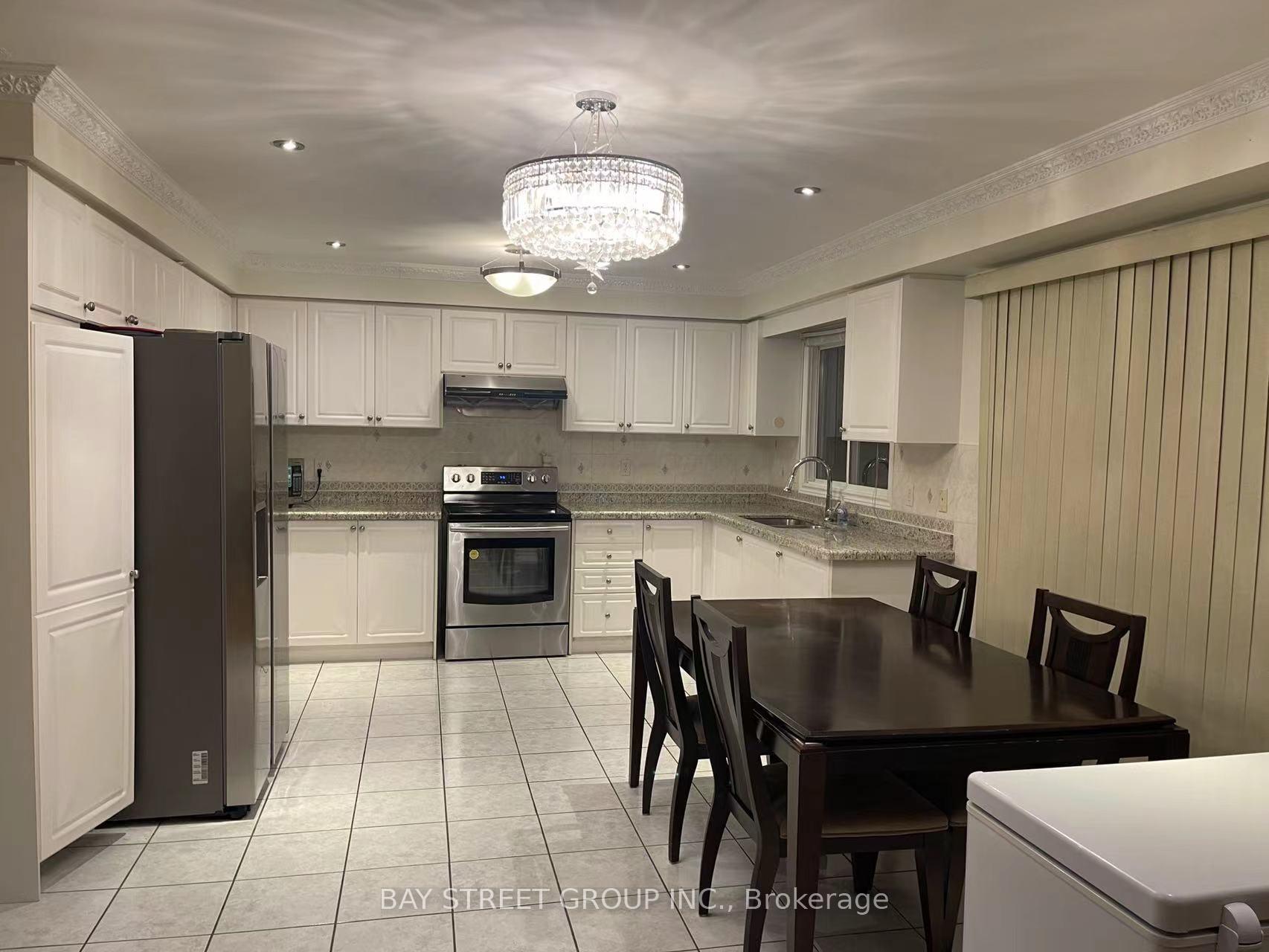 Photo 3 of 75 Anita Drive, Markham, Village Green-South Unionville — HOMEH