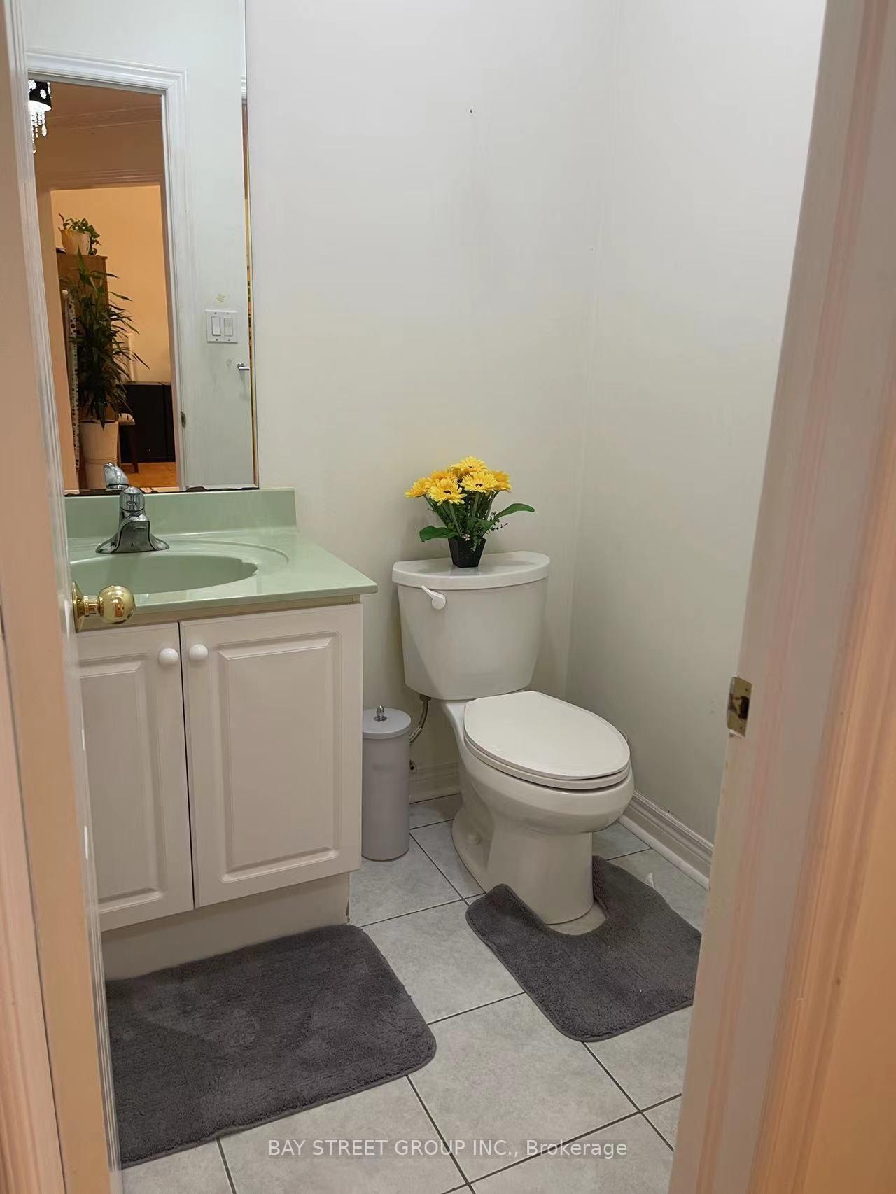 Photo 12 of 75 Anita Drive, Markham, Village Green-South Unionville — HOMEH