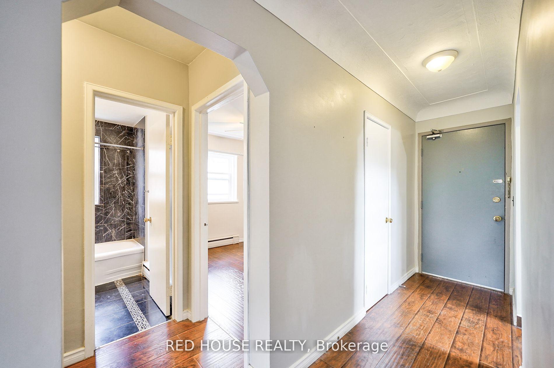 Photo 4 of Unit 3, 75 East Street S, Hamilton, Dundas — HOMEH