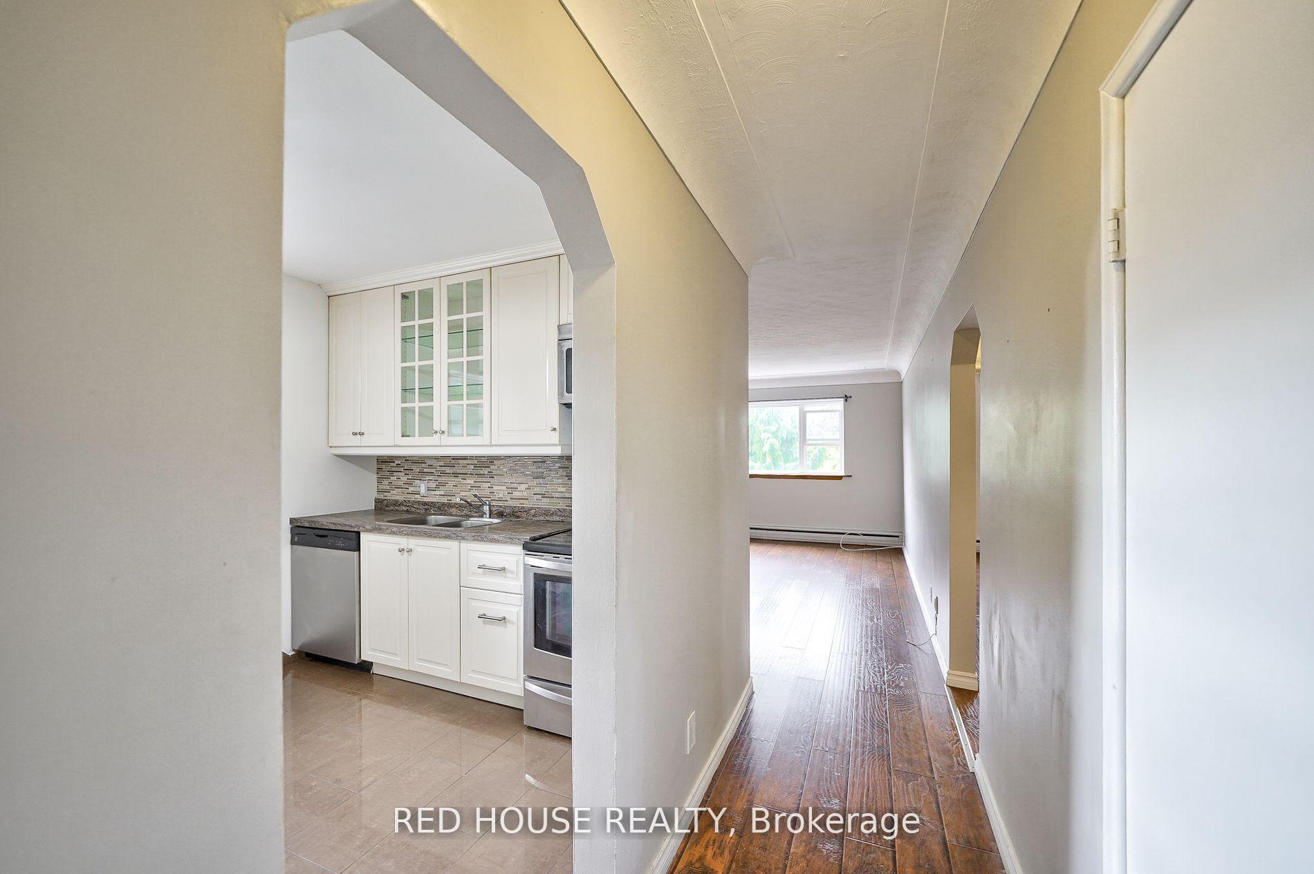 Photo 5 of Unit 3, 75 East Street S, Hamilton, Dundas — HOMEH