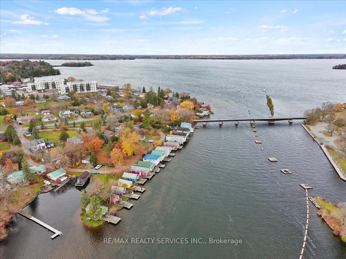 Photo 2 of 44 Circle Drive, Kawartha Lakes, Fenelon Falls — HOMEH
