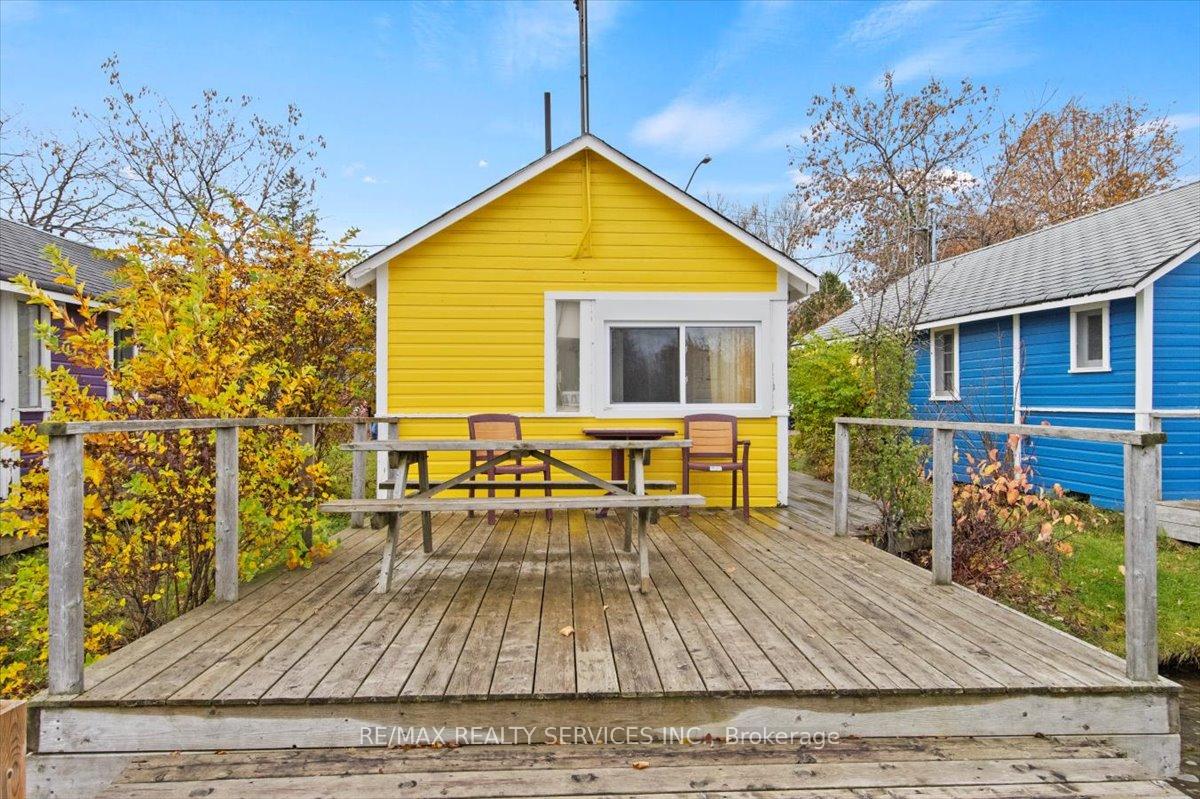 Photo 18 of 44 Circle Drive, Kawartha Lakes, Fenelon Falls — HOMEH