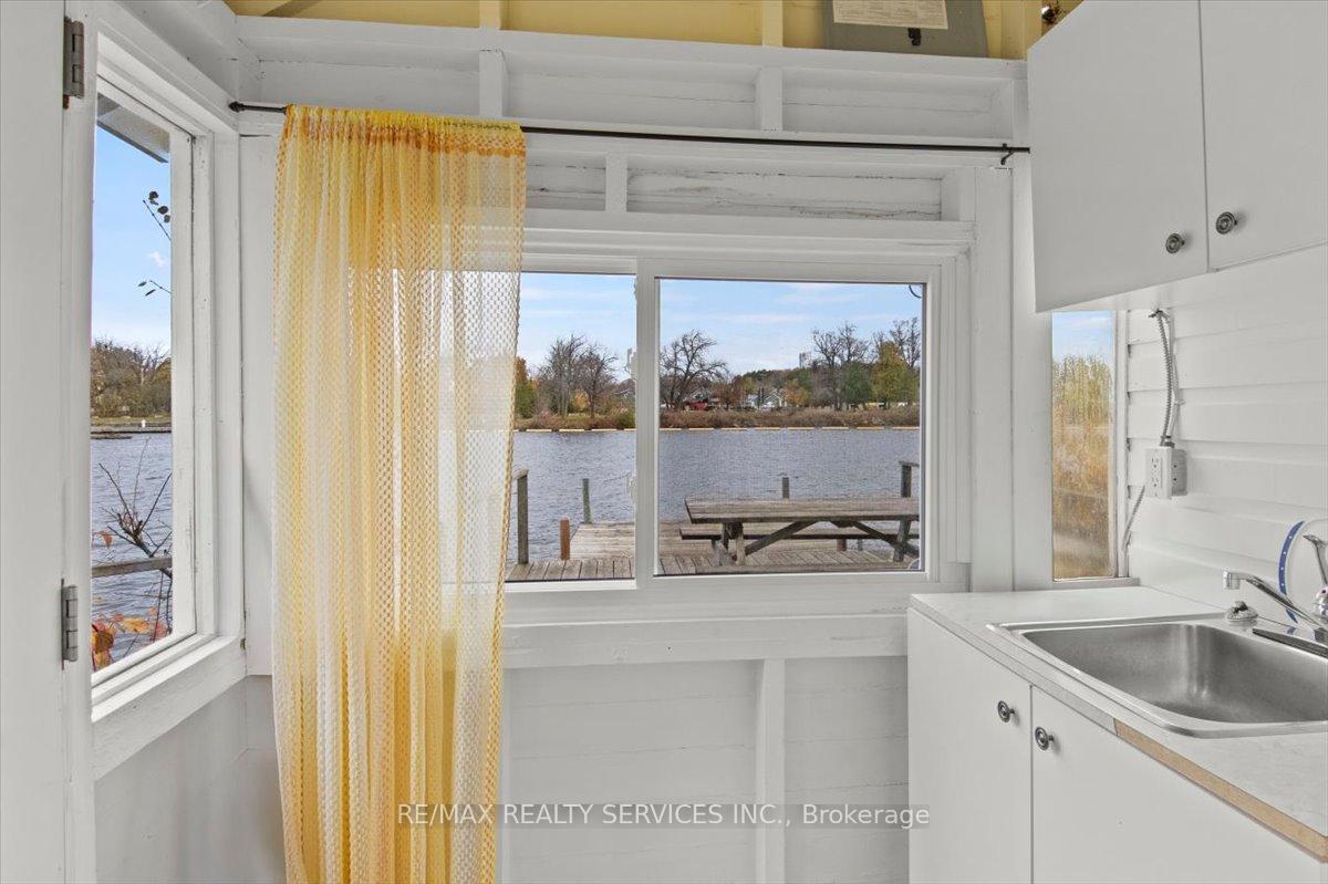 Photo 22 of 44 Circle Drive, Kawartha Lakes, Fenelon Falls — HOMEH