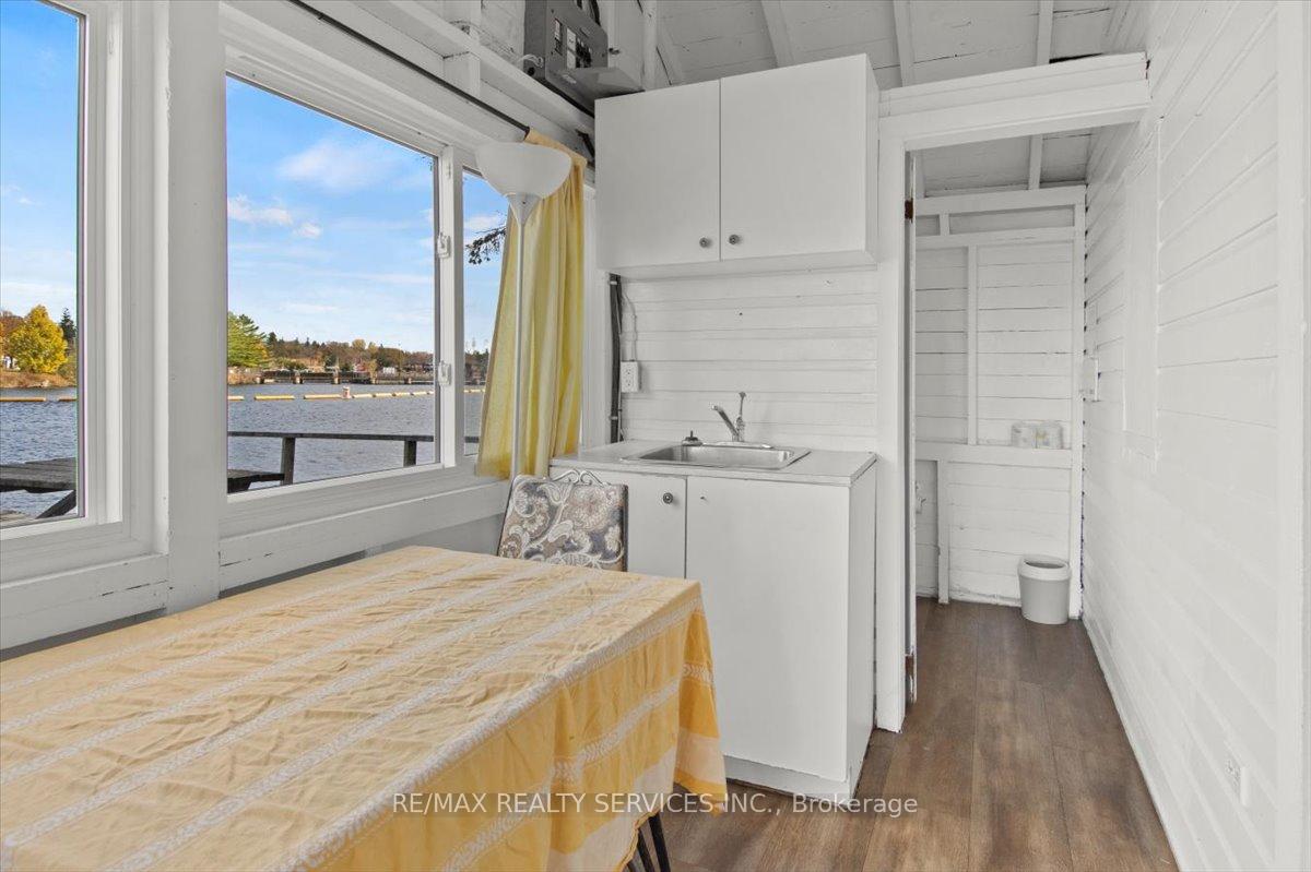 Photo 32 of 44 Circle Drive, Kawartha Lakes, Fenelon Falls — HOMEH