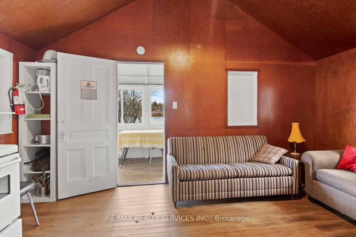 Photo 37 of 44 Circle Drive, Kawartha Lakes, Fenelon Falls — HOMEH