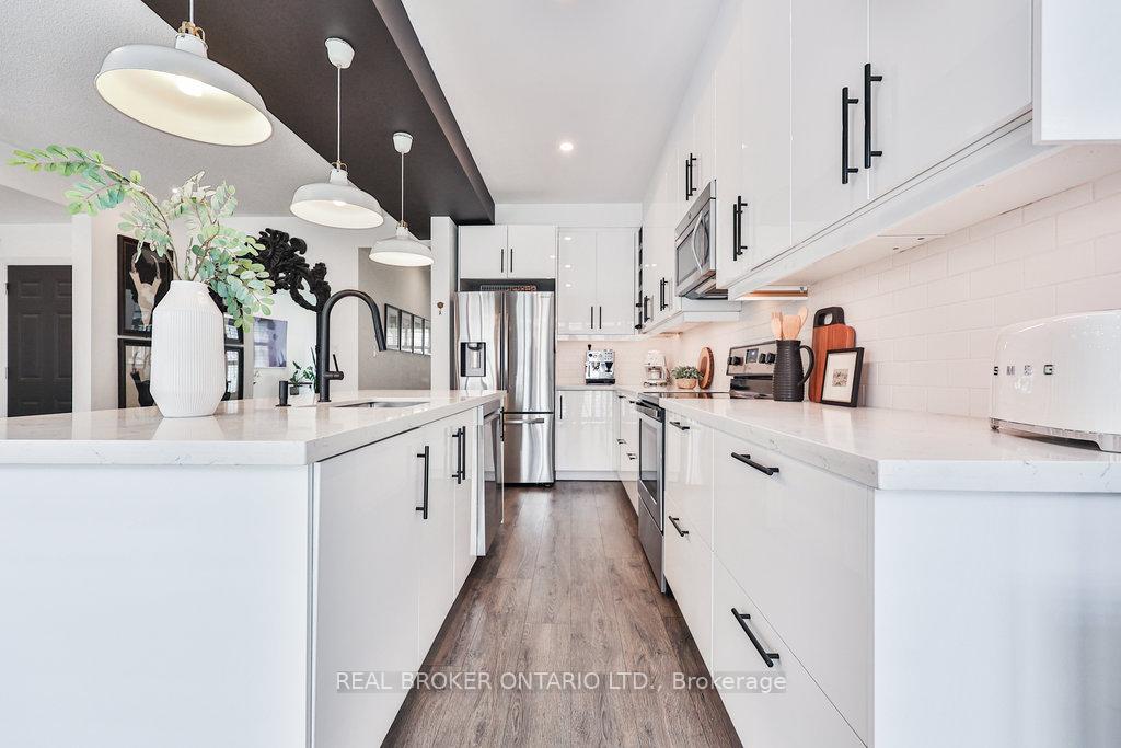 Photo 5 of 1456 Haws Crescent, Milton, Clarke — HOMEH