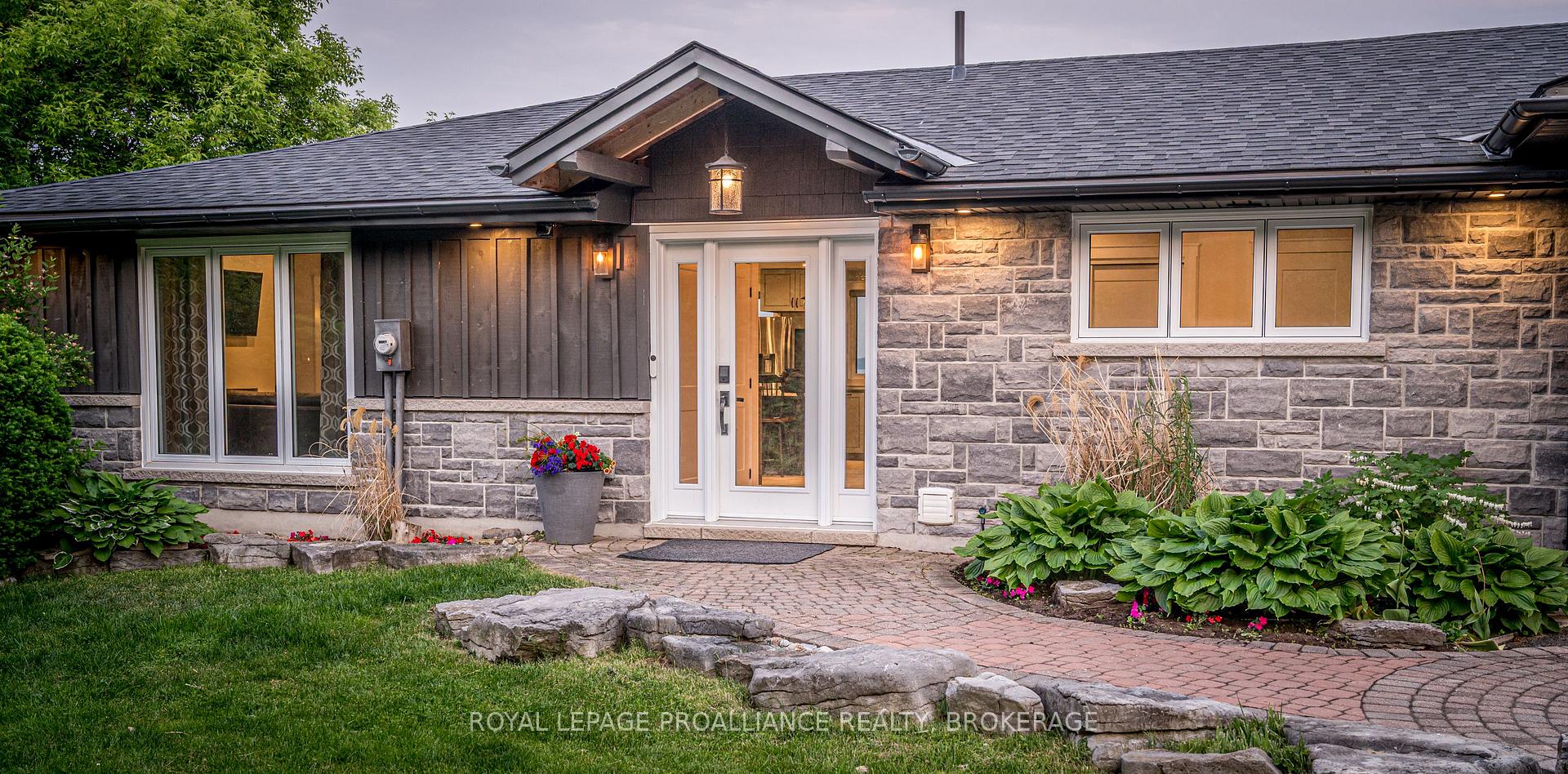 Photo 4 of 39 Rudd Avenue, Kingston, Kingston East (incl CFB Kingston) — HOMEH