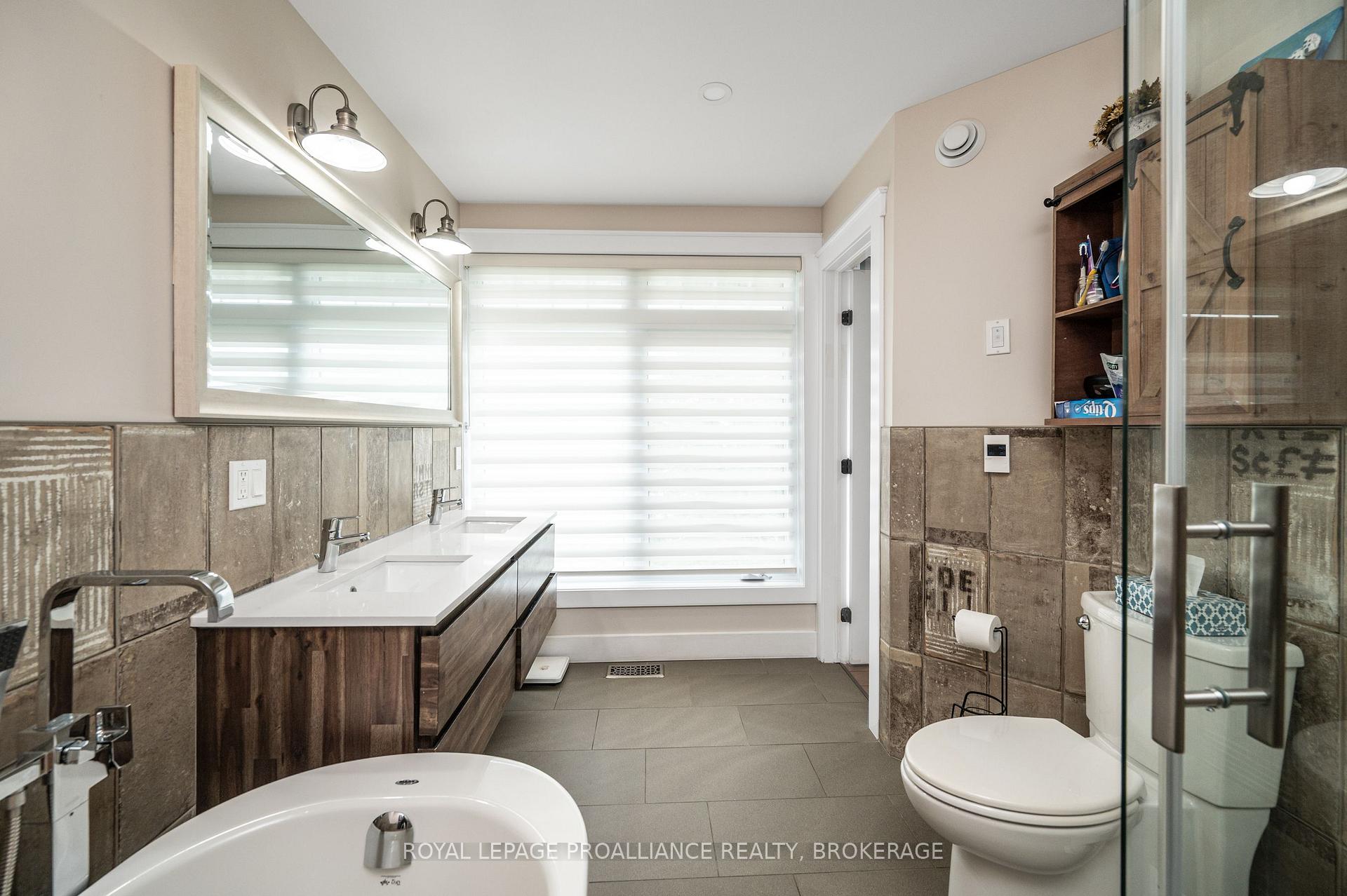 Photo 23 of 39 Rudd Avenue, Kingston, Kingston East (incl CFB Kingston) — HOMEH