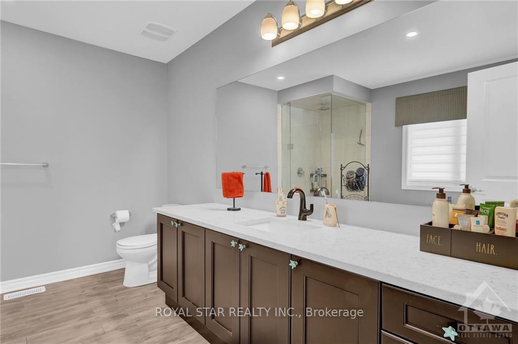 Photo 19 of 1012 Laburnum Walk, Ottawa, Kanata - Emerald Meadows/Trailwest — HOMEH