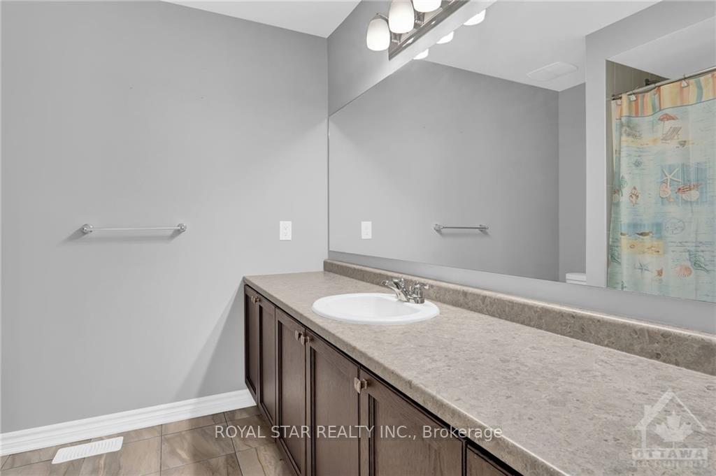 Photo 20 of 1012 Laburnum Walk, Ottawa, Kanata - Emerald Meadows/Trailwest — HOMEH