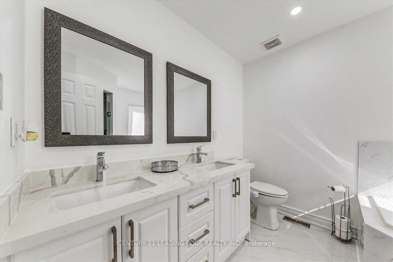 Photo 15 of Unit Main, 52 Lahore Crescent, Markham, Cedarwood — HOMEH