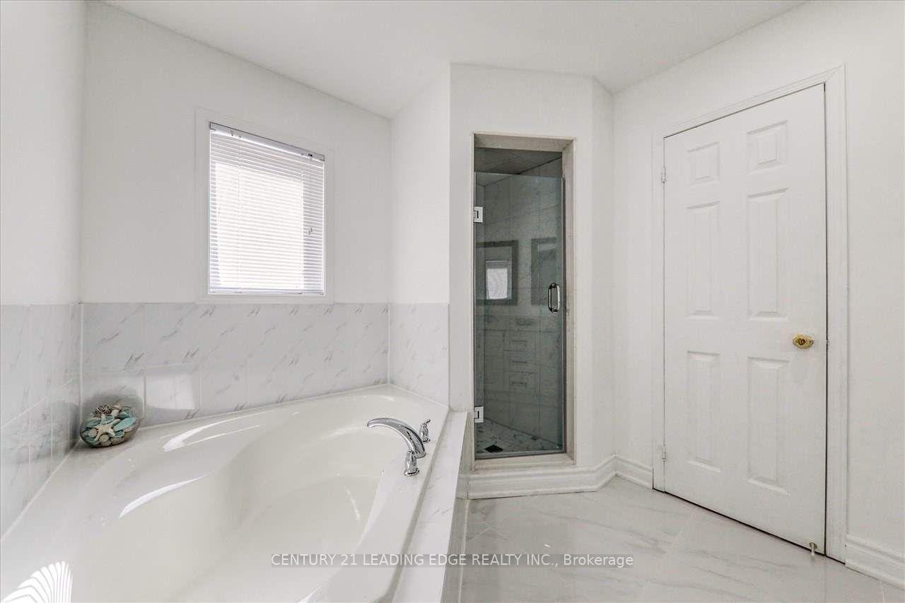 Photo 16 of Unit Main, 52 Lahore Crescent, Markham, Cedarwood — HOMEH