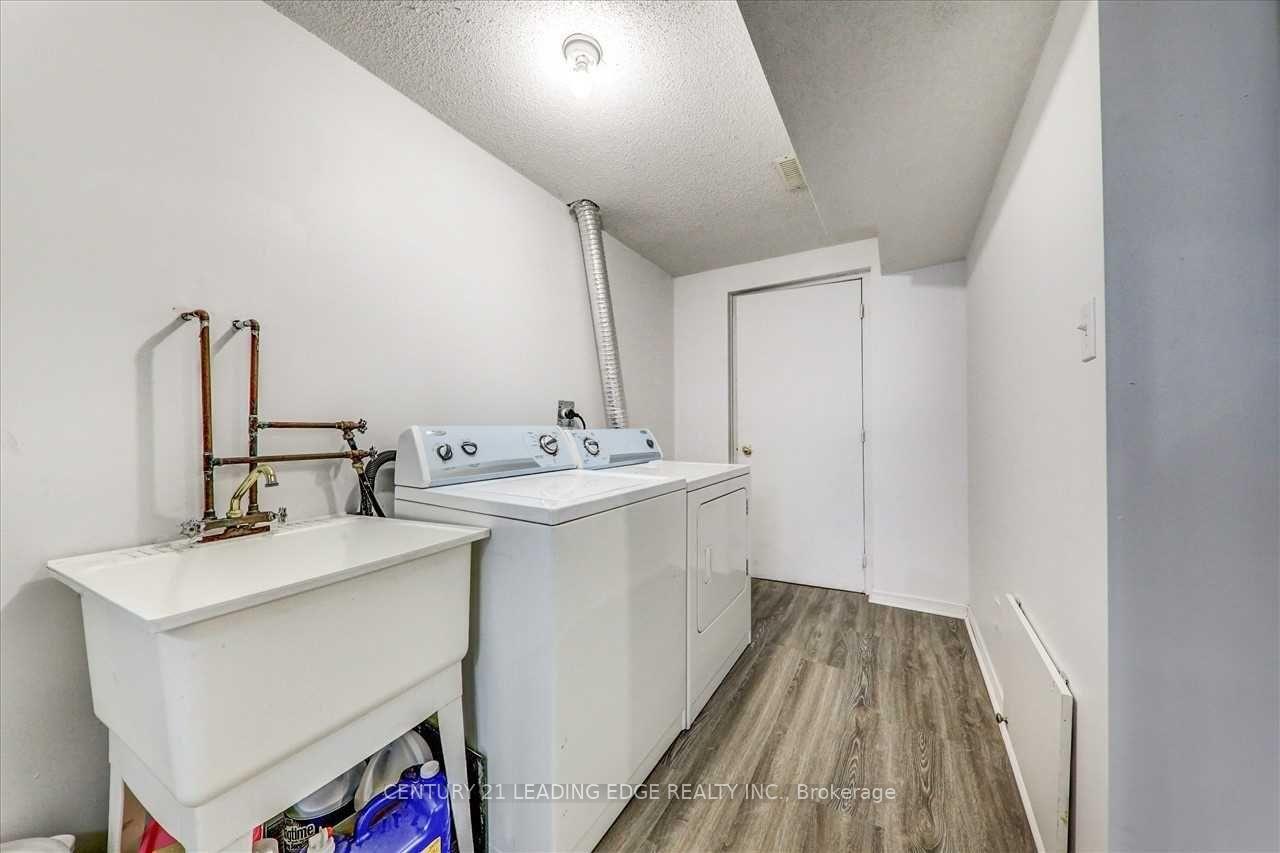 Photo 21 of Unit Main, 52 Lahore Crescent, Markham, Cedarwood — HOMEH