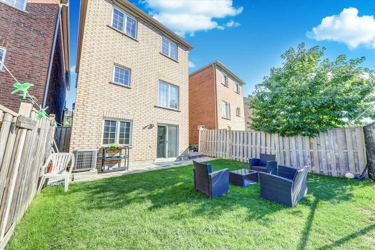 Photo 22 of Unit Main, 52 Lahore Crescent, Markham, Cedarwood — HOMEH