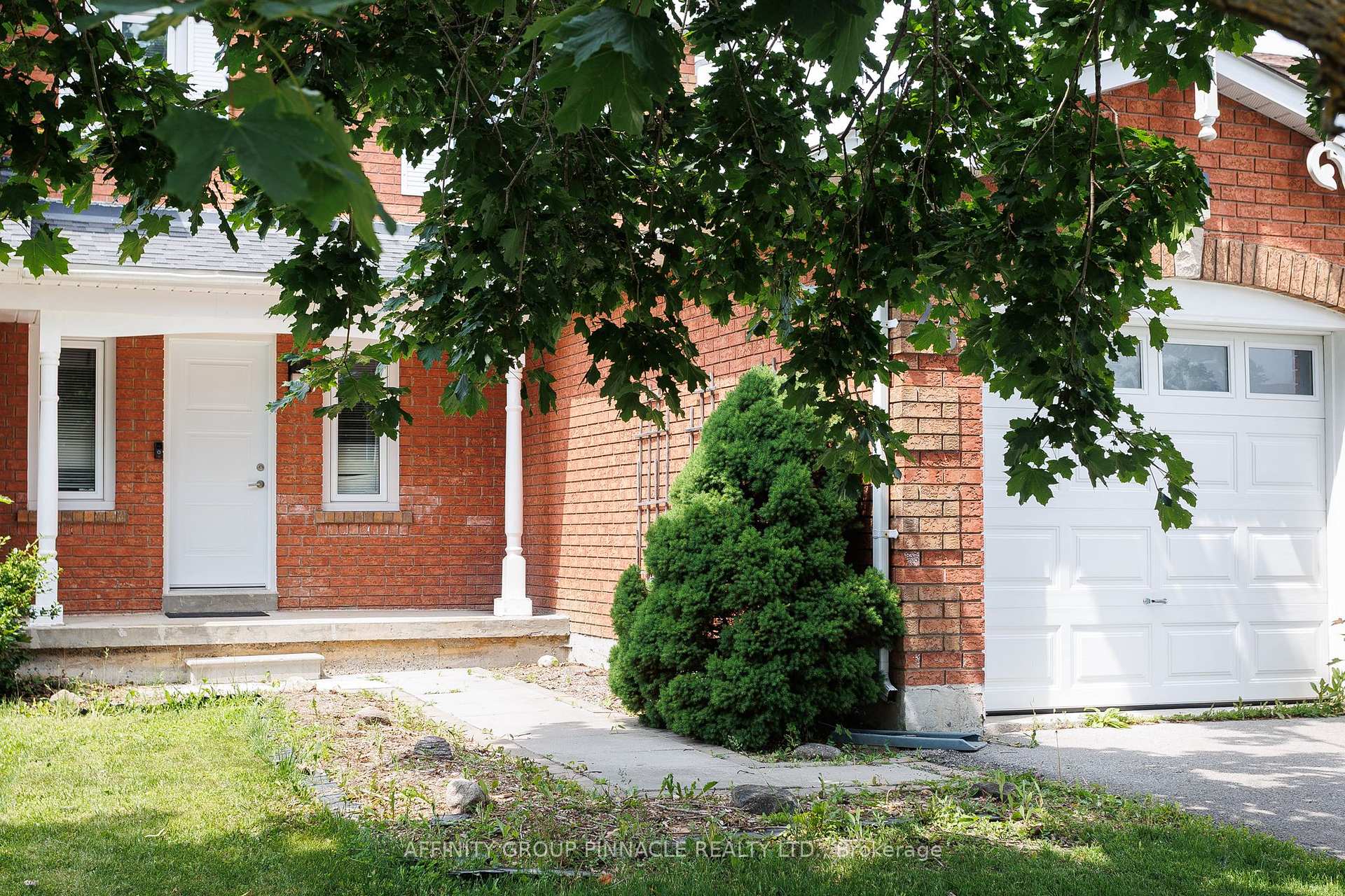 Photo 4 of 26 Flavelle Crescent, Kawartha Lakes, Lindsay — HOMEH