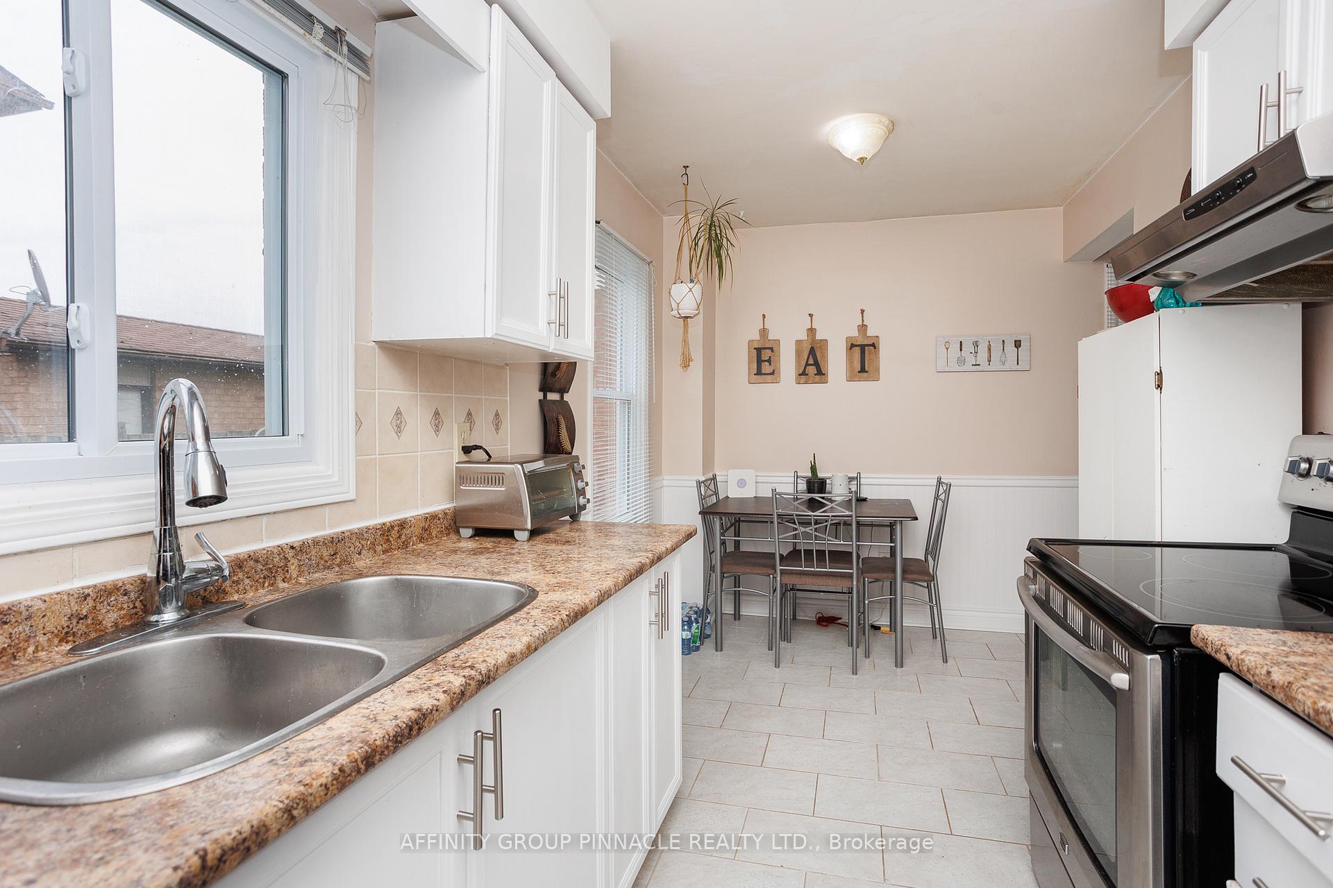 Photo 11 of 26 Flavelle Crescent, Kawartha Lakes, Lindsay — HOMEH
