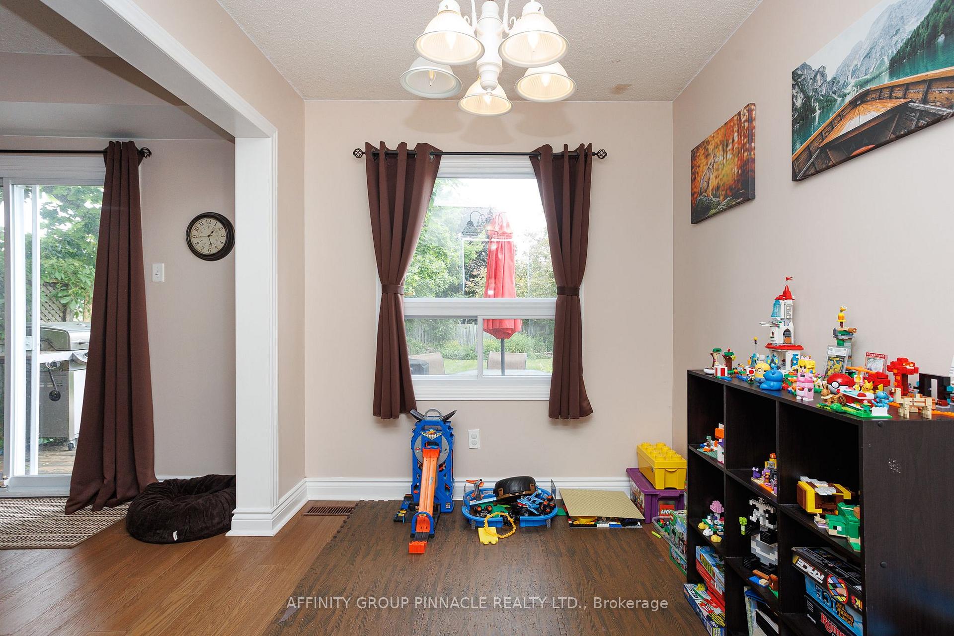 Photo 13 of 26 Flavelle Crescent, Kawartha Lakes, Lindsay — HOMEH