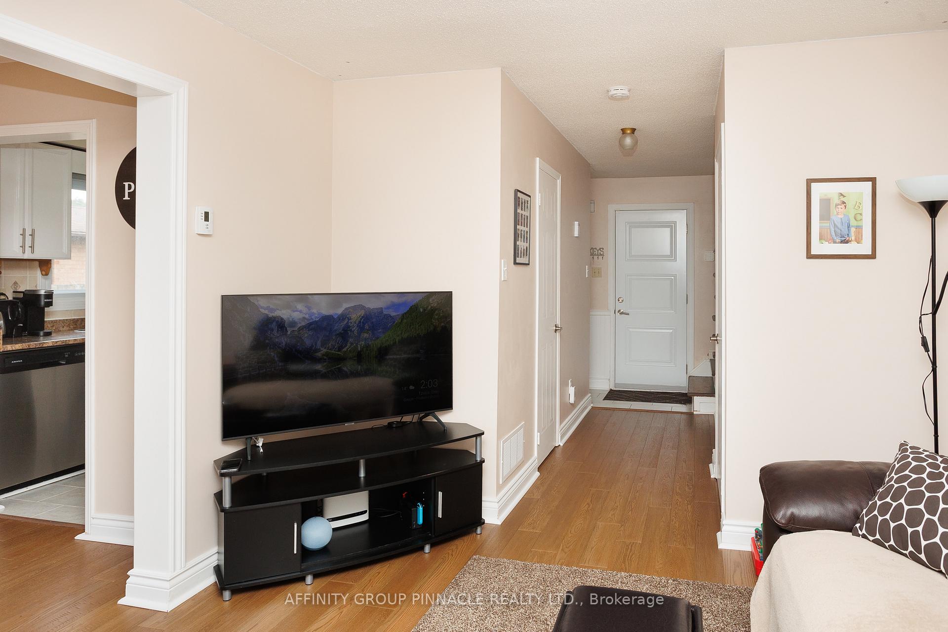 Photo 18 of 26 Flavelle Crescent, Kawartha Lakes, Lindsay — HOMEH