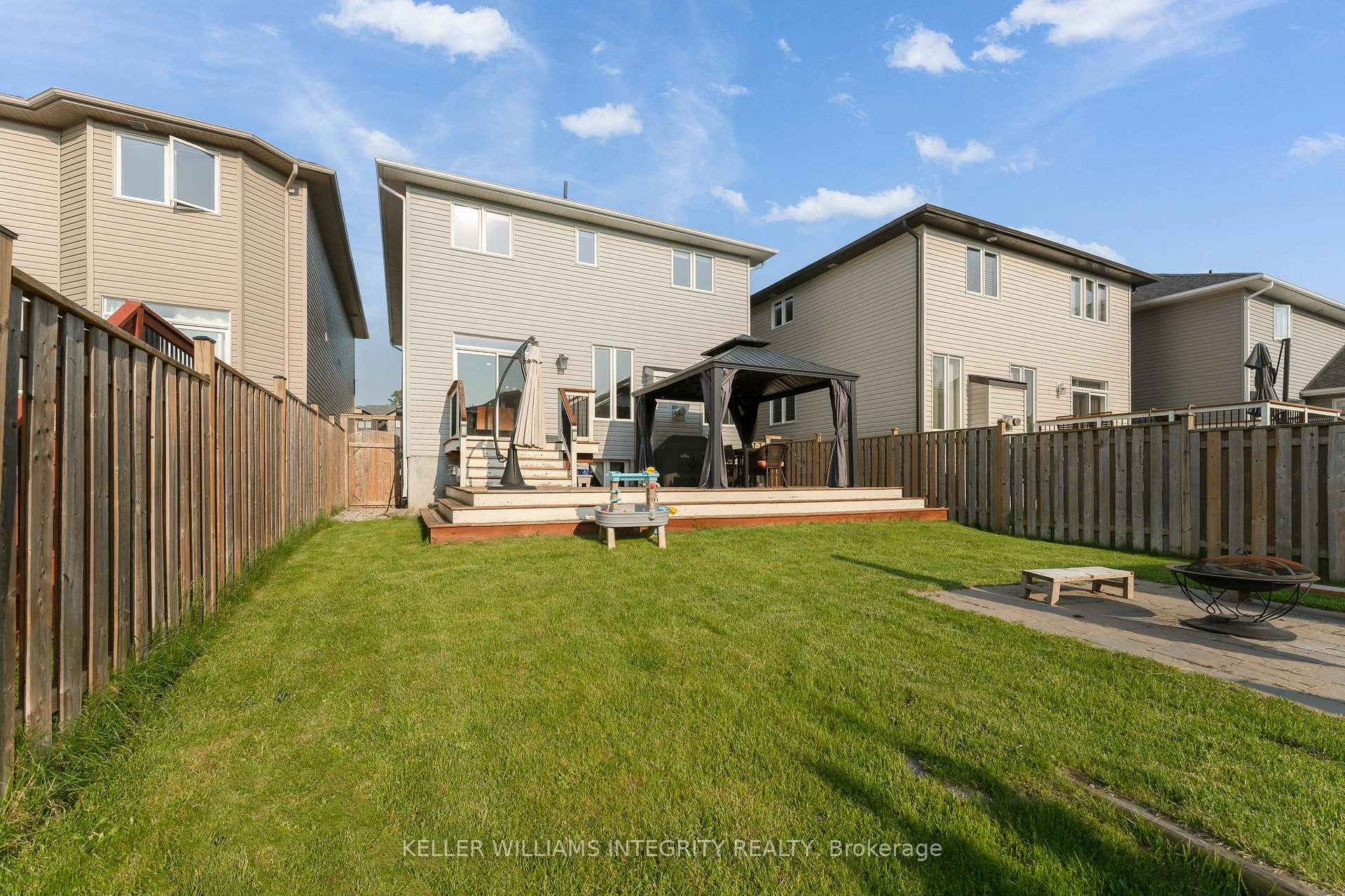 Photo 26 of 92 Schooner Drive, Kingston, Kingston East (Incl Barret Crt) — HOMEH