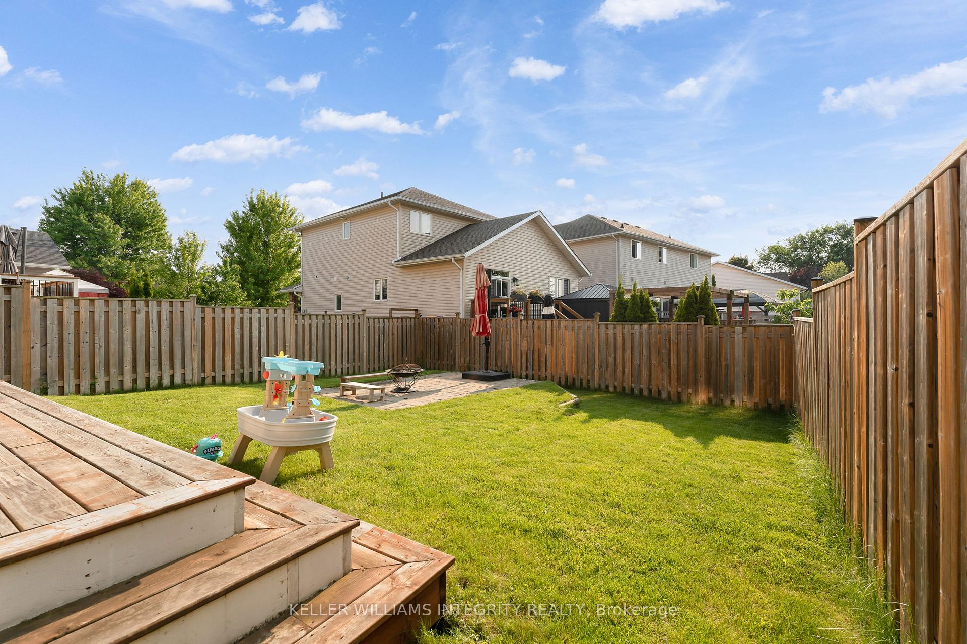 Photo 27 of 92 Schooner Drive, Kingston, Kingston East (Incl Barret Crt) — HOMEH