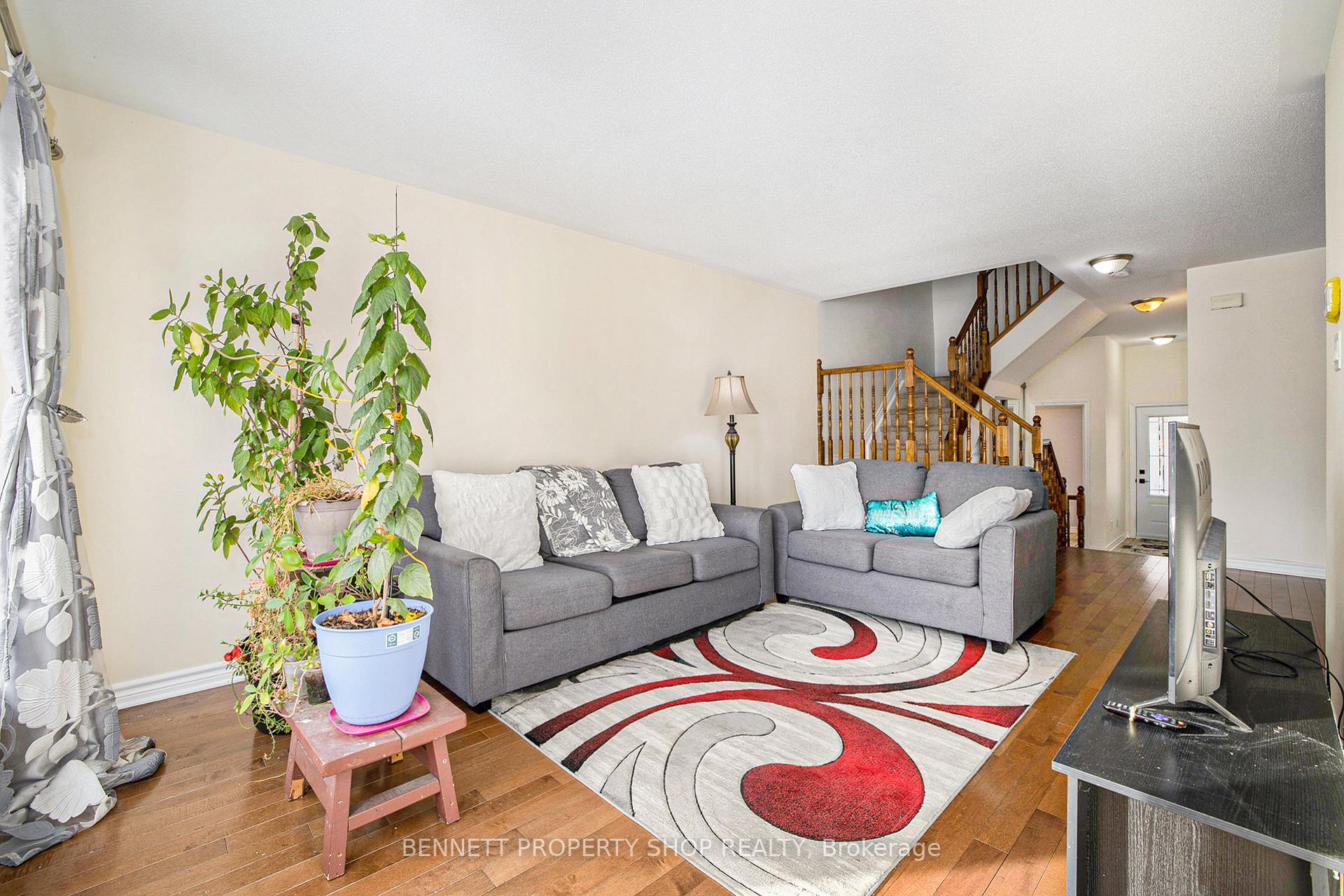 Photo 3 of 362 Forestbrook Street, Ottawa, Kanata - Morgan's Grant/South March — HOMEH
