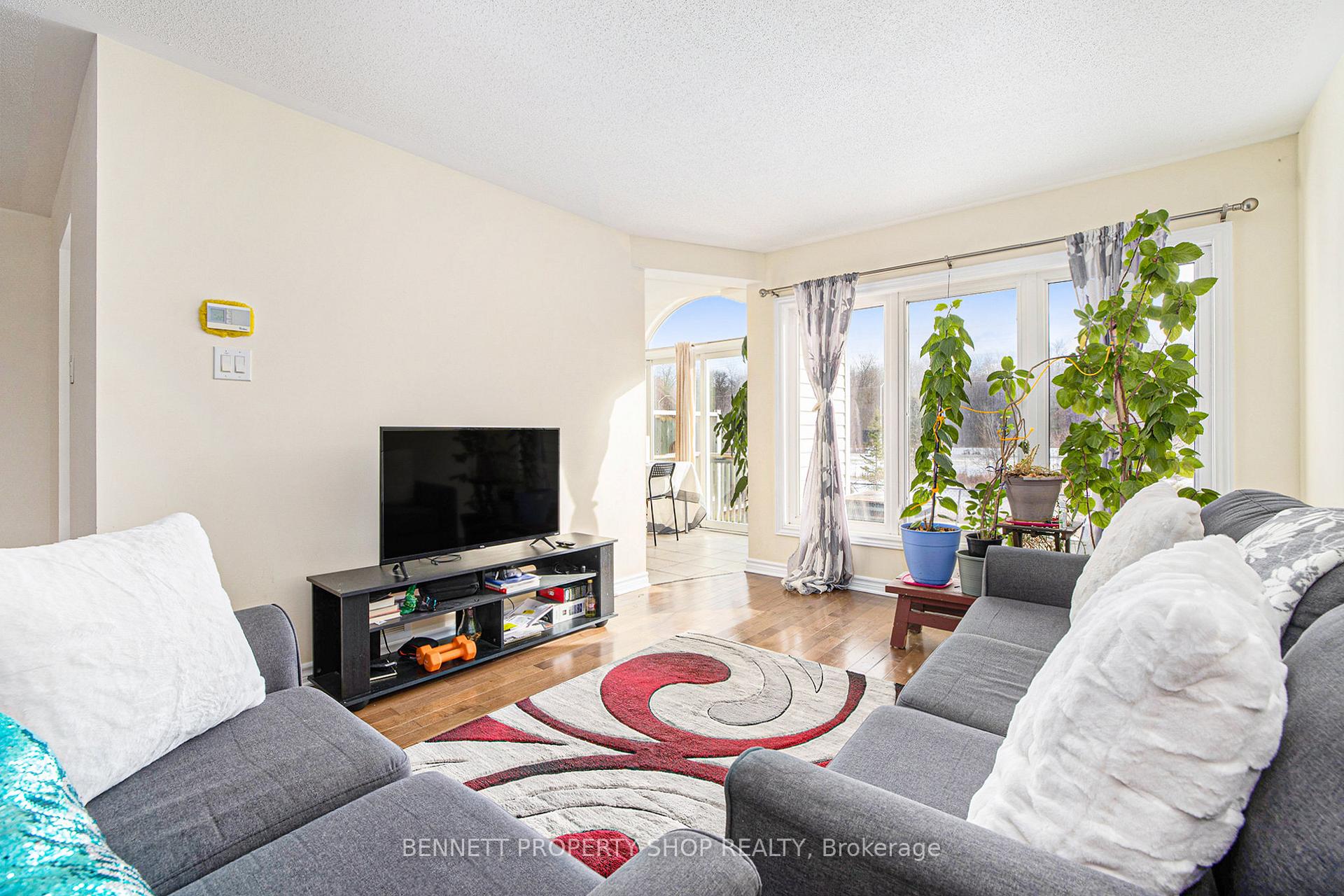 Photo 6 of 362 Forestbrook Street, Ottawa, Kanata - Morgan's Grant/South March — HOMEH
