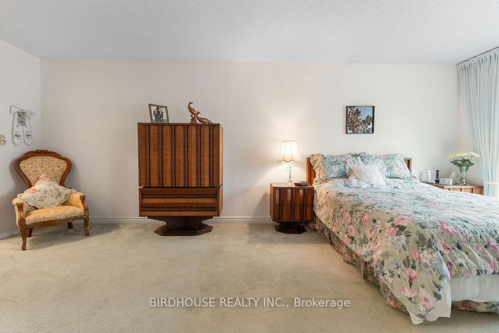 Photo 20 of 42 Walker Street, Kawartha Lakes, Lindsay — HOMEH