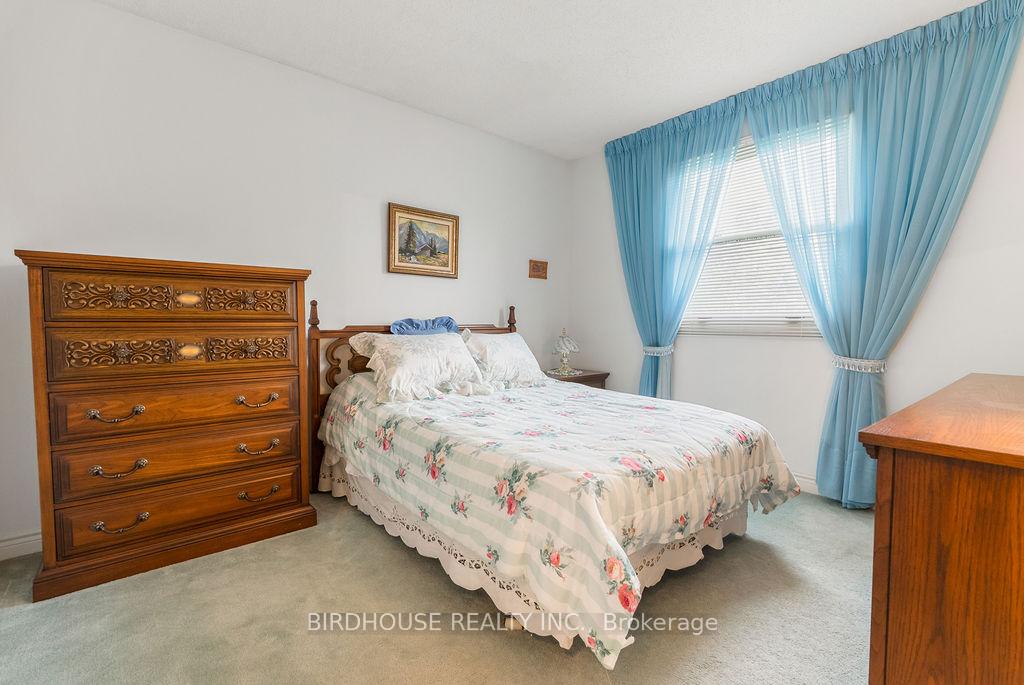 Photo 25 of 42 Walker Street, Kawartha Lakes, Lindsay — HOMEH