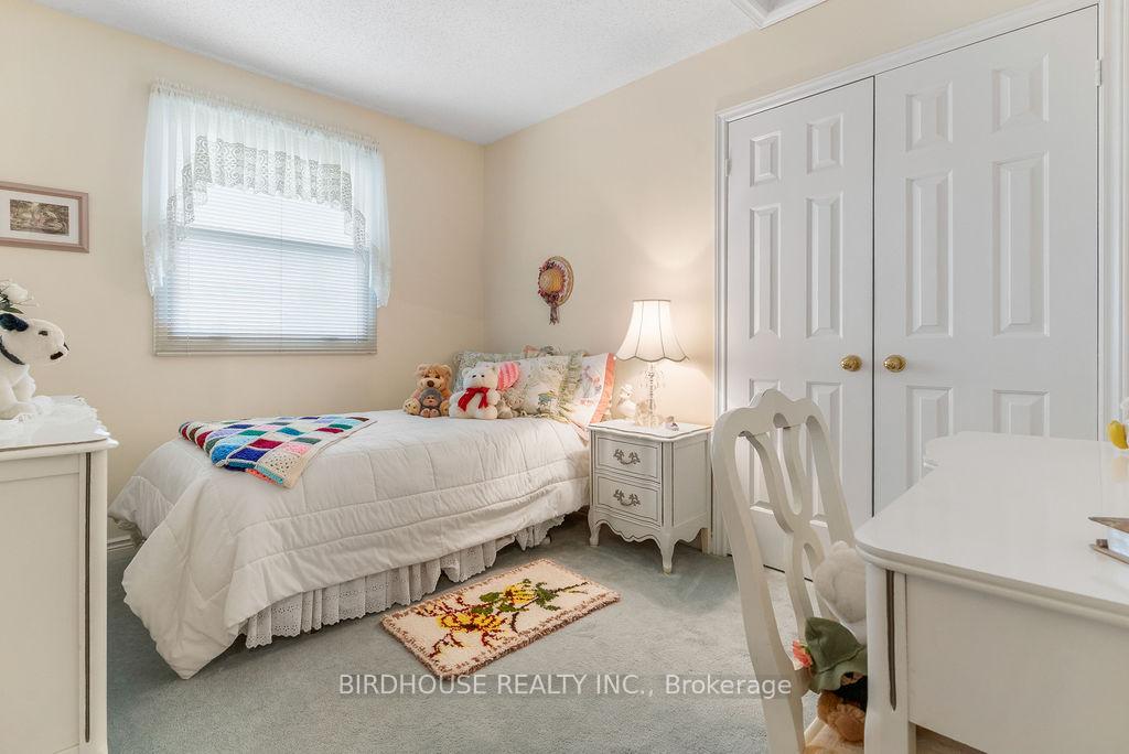 Photo 26 of 42 Walker Street, Kawartha Lakes, Lindsay — HOMEH