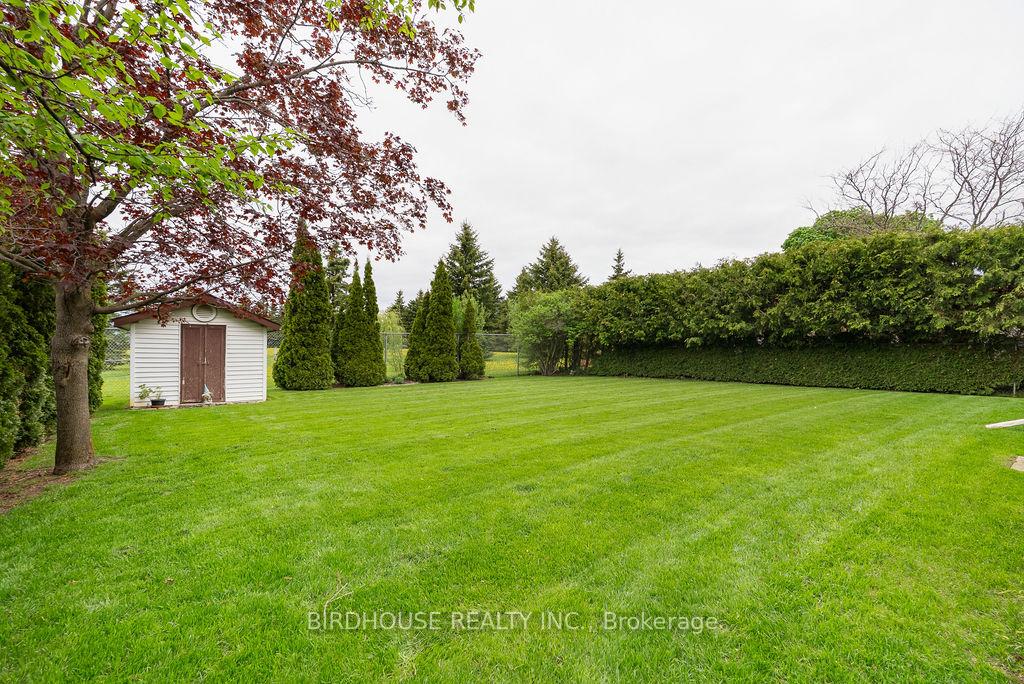 Photo 33 of 42 Walker Street, Kawartha Lakes, Lindsay — HOMEH