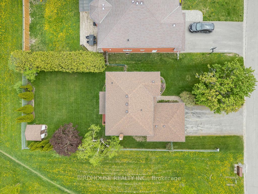 Photo 37 of 42 Walker Street, Kawartha Lakes, Lindsay — HOMEH