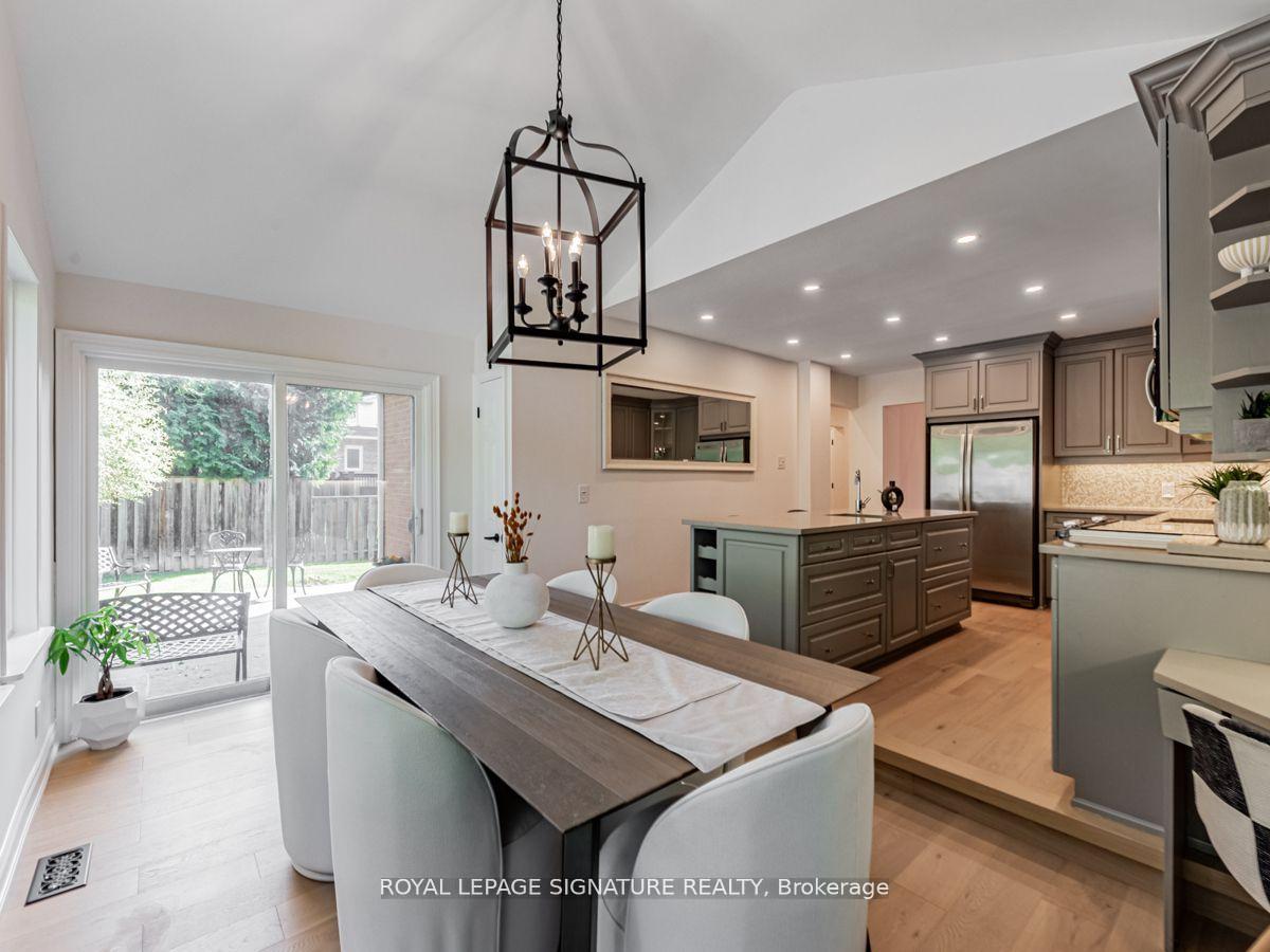 Photo 12 of 71 Innisbrook (Upper) Crescent, Markham, Aileen-Willowbrook — HOMEH