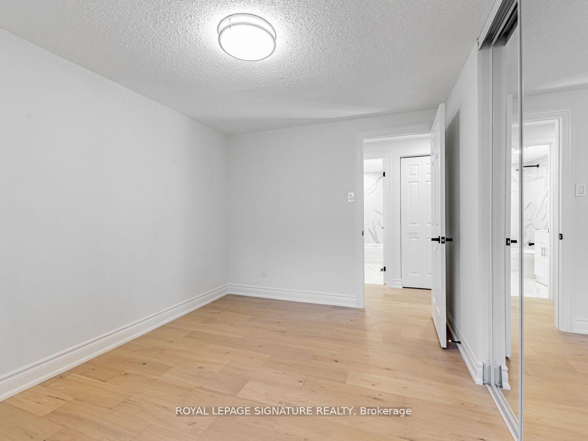 Photo 24 of 71 Innisbrook (Upper) Crescent, Markham, Aileen-Willowbrook — HOMEH