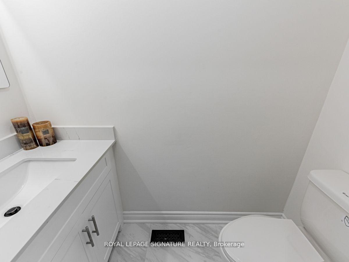 Photo 29 of 71 Innisbrook (Upper) Crescent, Markham, Aileen-Willowbrook — HOMEH