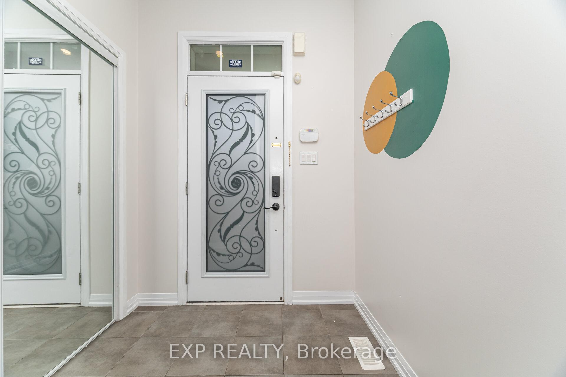 Photo 7 of 806 Banks Crescent, Milton, Willmott — HOMEH