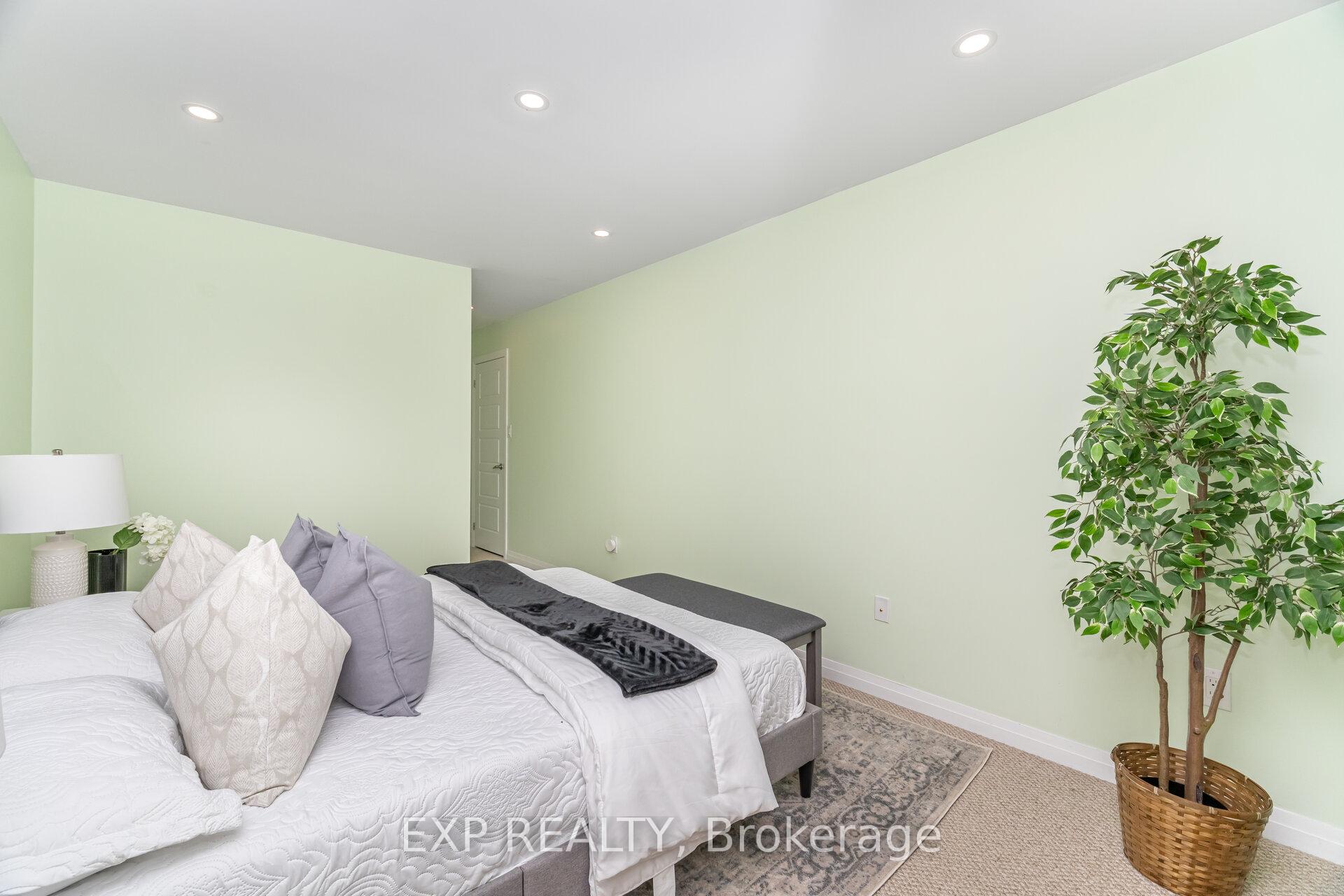 Photo 29 of 806 Banks Crescent, Milton, Willmott — HOMEH