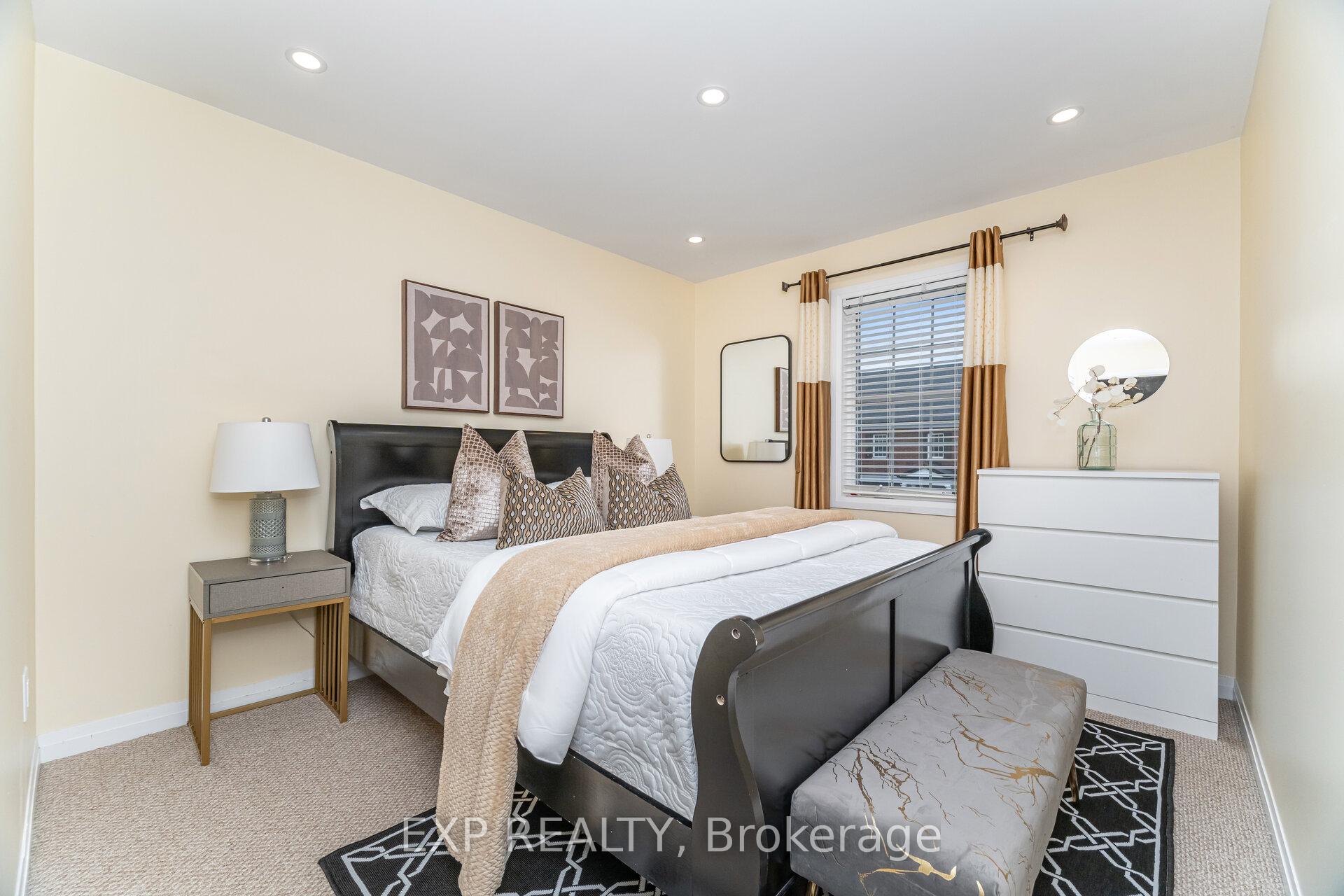 Photo 30 of 806 Banks Crescent, Milton, Willmott — HOMEH