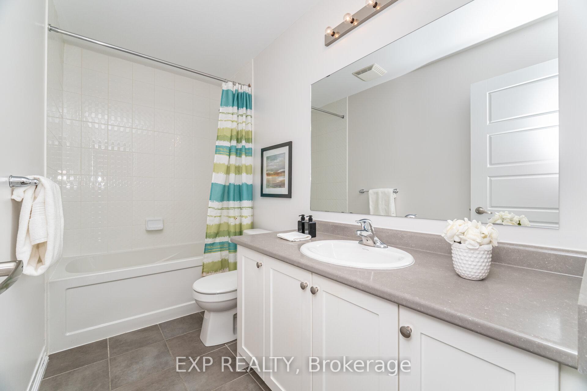 Photo 32 of 806 Banks Crescent, Milton, Willmott — HOMEH
