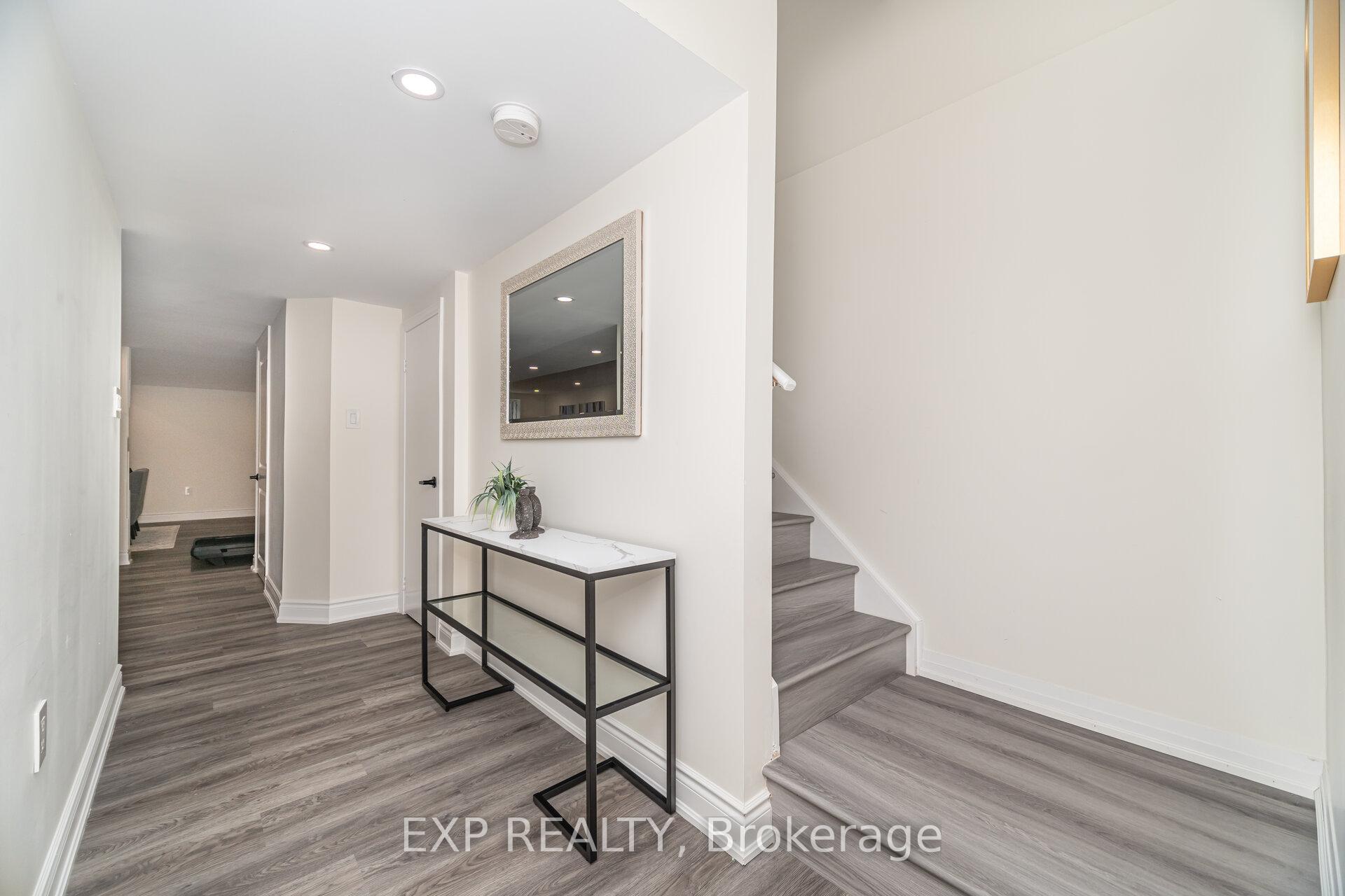 Photo 34 of 806 Banks Crescent, Milton, Willmott — HOMEH