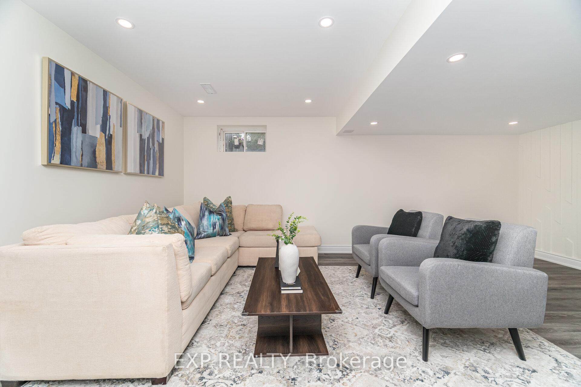 Photo 37 of 806 Banks Crescent, Milton, Willmott — HOMEH