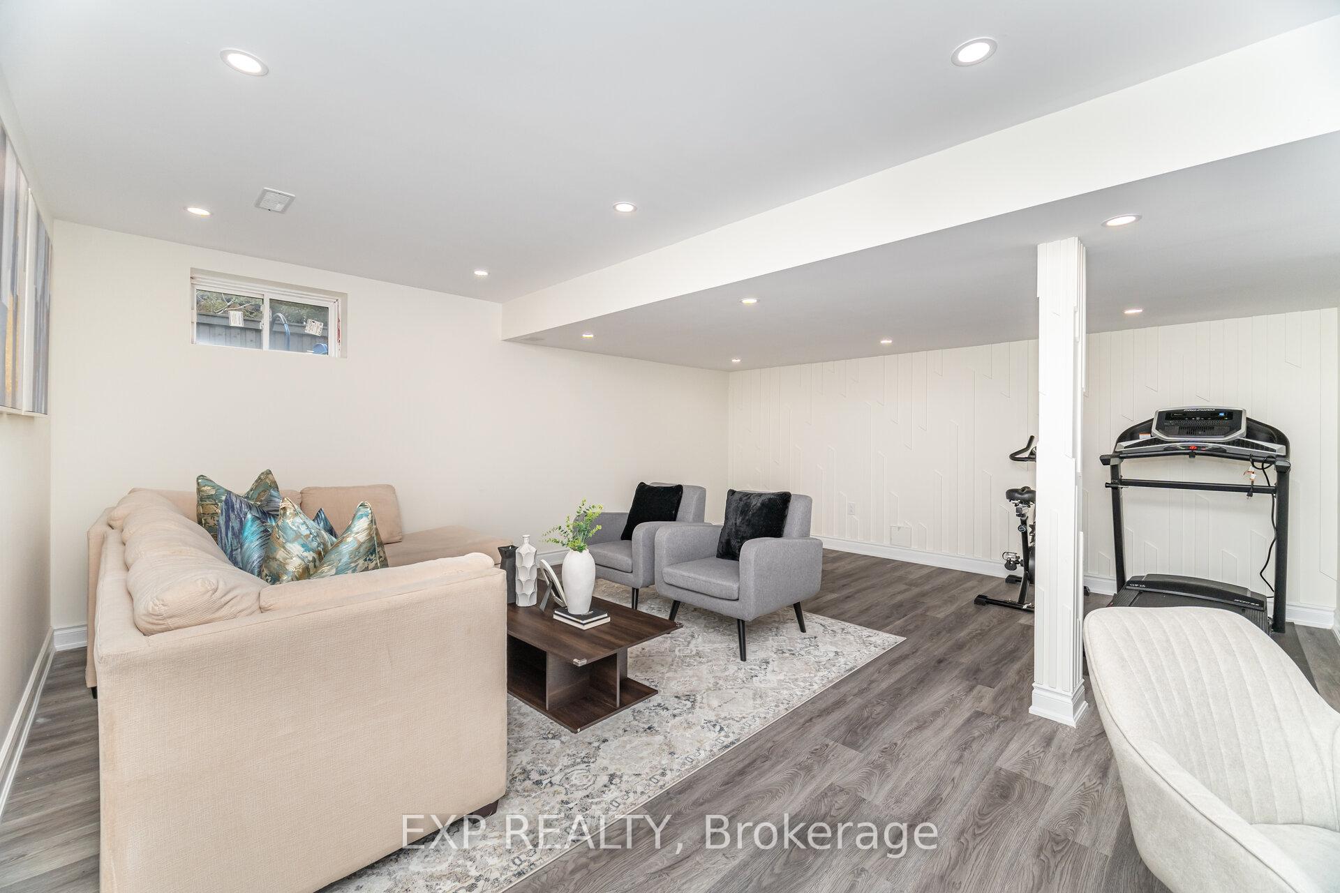 Photo 38 of 806 Banks Crescent, Milton, Willmott — HOMEH