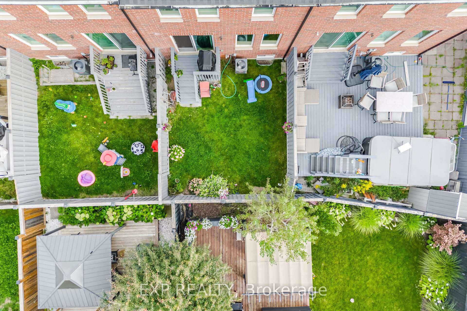 Photo 43 of 806 Banks Crescent, Milton, Willmott — HOMEH