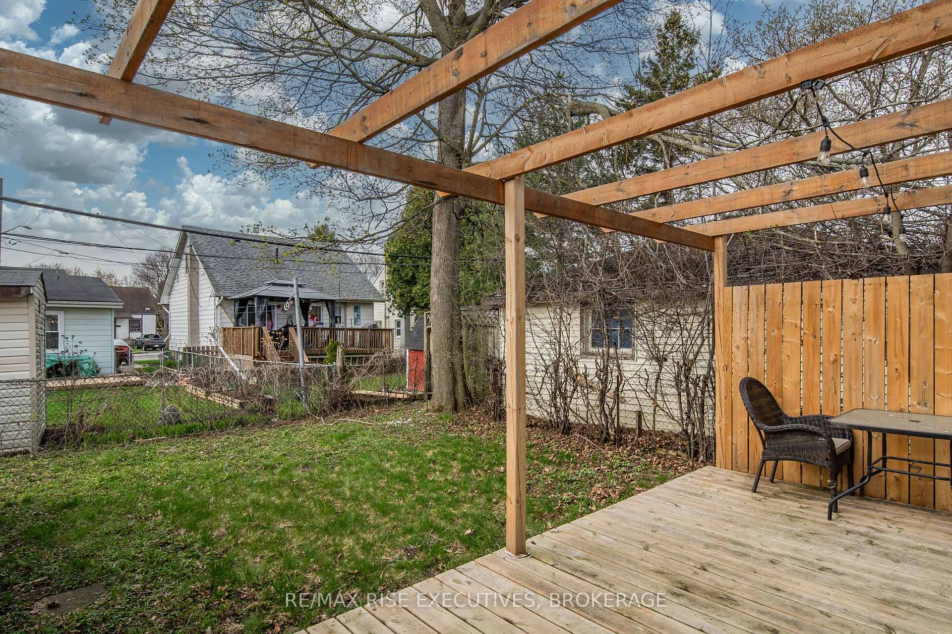 Photo 33 of 6 Arthur Street, Kingston, East of Sir John A. Blvd — HOMEH