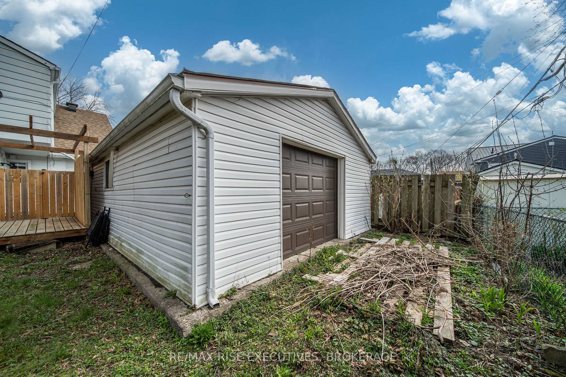 Photo 37 of 6 Arthur Street, Kingston, East of Sir John A. Blvd — HOMEH