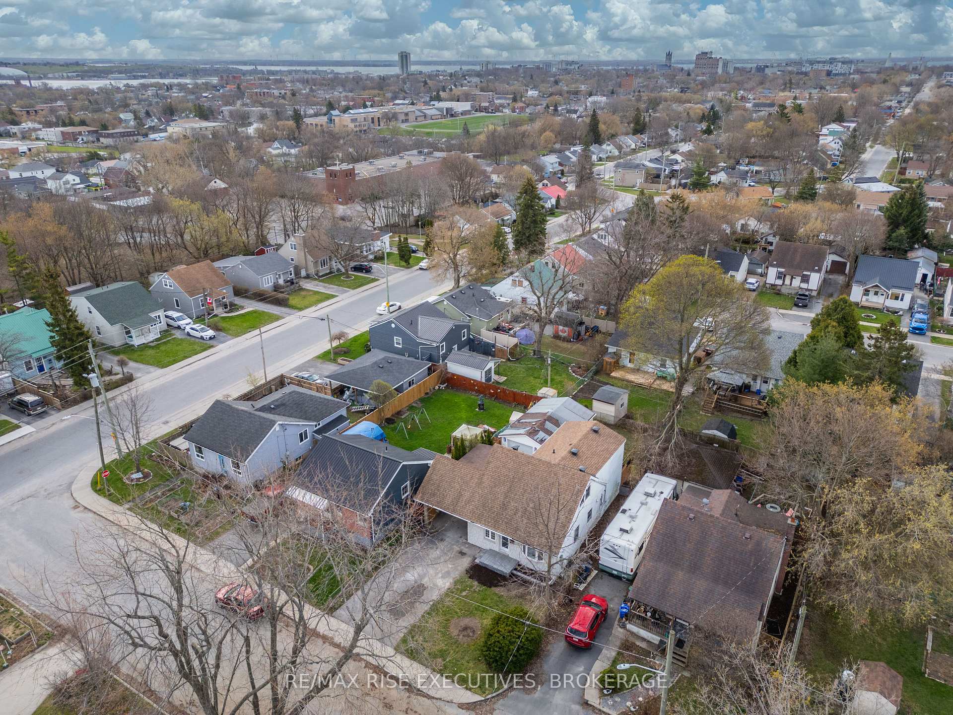 Photo 41 of 6 Arthur Street, Kingston, East of Sir John A. Blvd — HOMEH