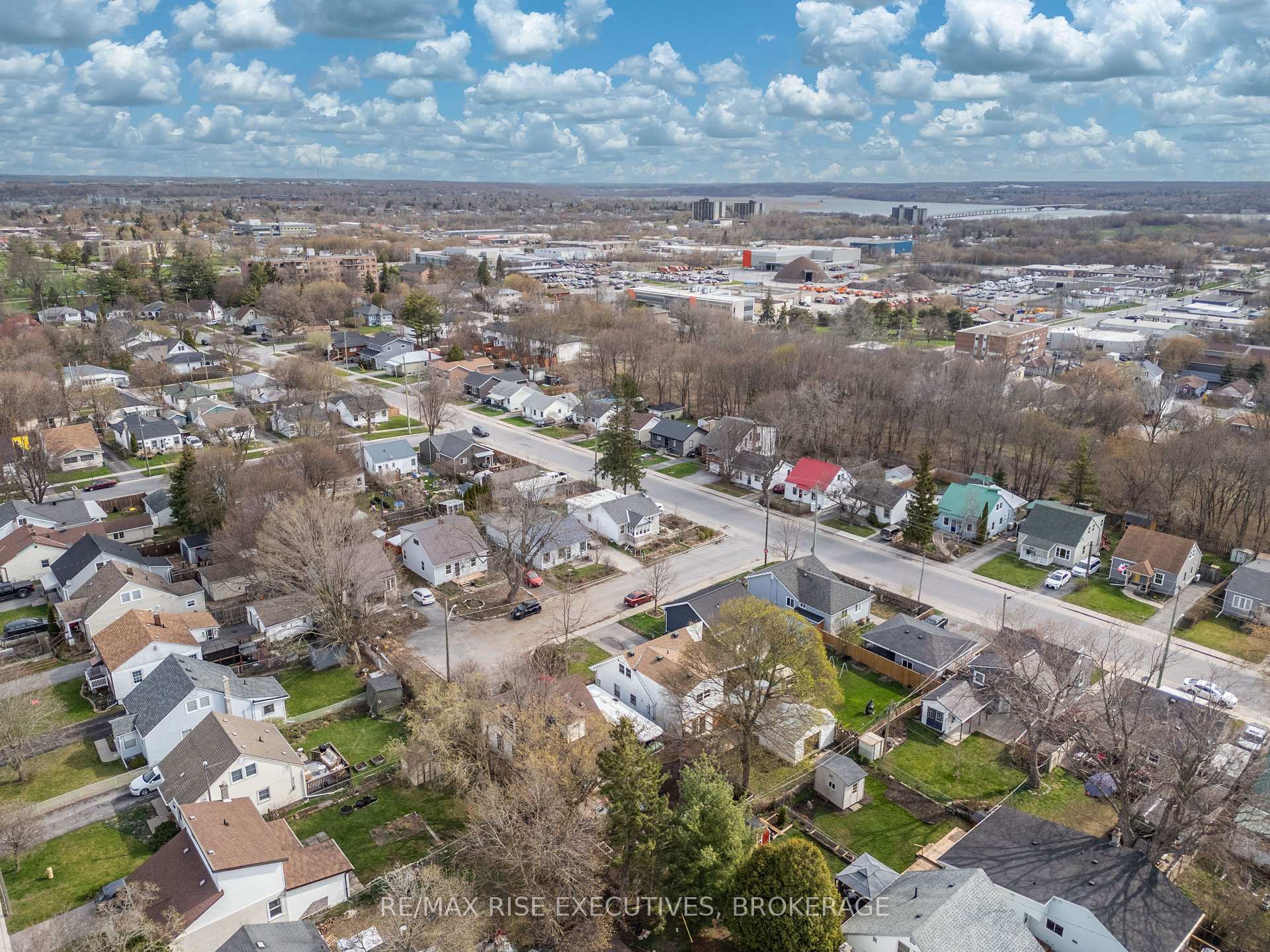 Photo 45 of 6 Arthur Street, Kingston, East of Sir John A. Blvd — HOMEH