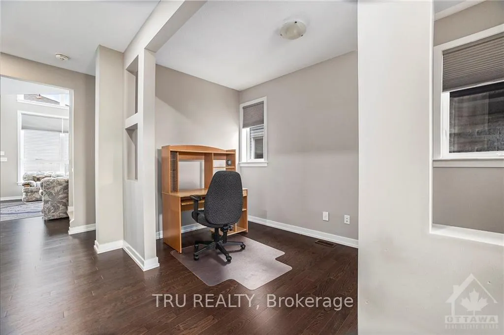 Photo 2 of 116 Danzig Terrace, Ottawa, Kanata - Emerald Meadows/Trailwest — HOMEH