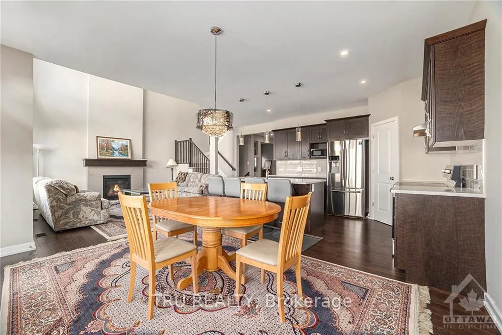 Photo 3 of 116 Danzig Terrace, Ottawa, Kanata - Emerald Meadows/Trailwest — HOMEH