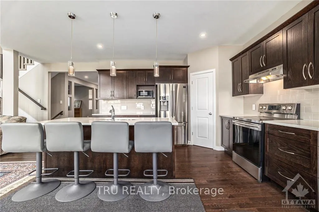 Photo 5 of 116 Danzig Terrace, Ottawa, Kanata - Emerald Meadows/Trailwest — HOMEH