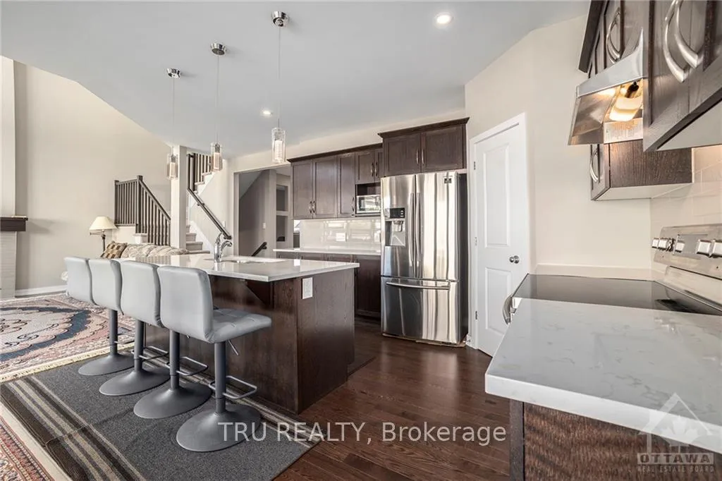 Photo 6 of 116 Danzig Terrace, Ottawa, Kanata - Emerald Meadows/Trailwest — HOMEH